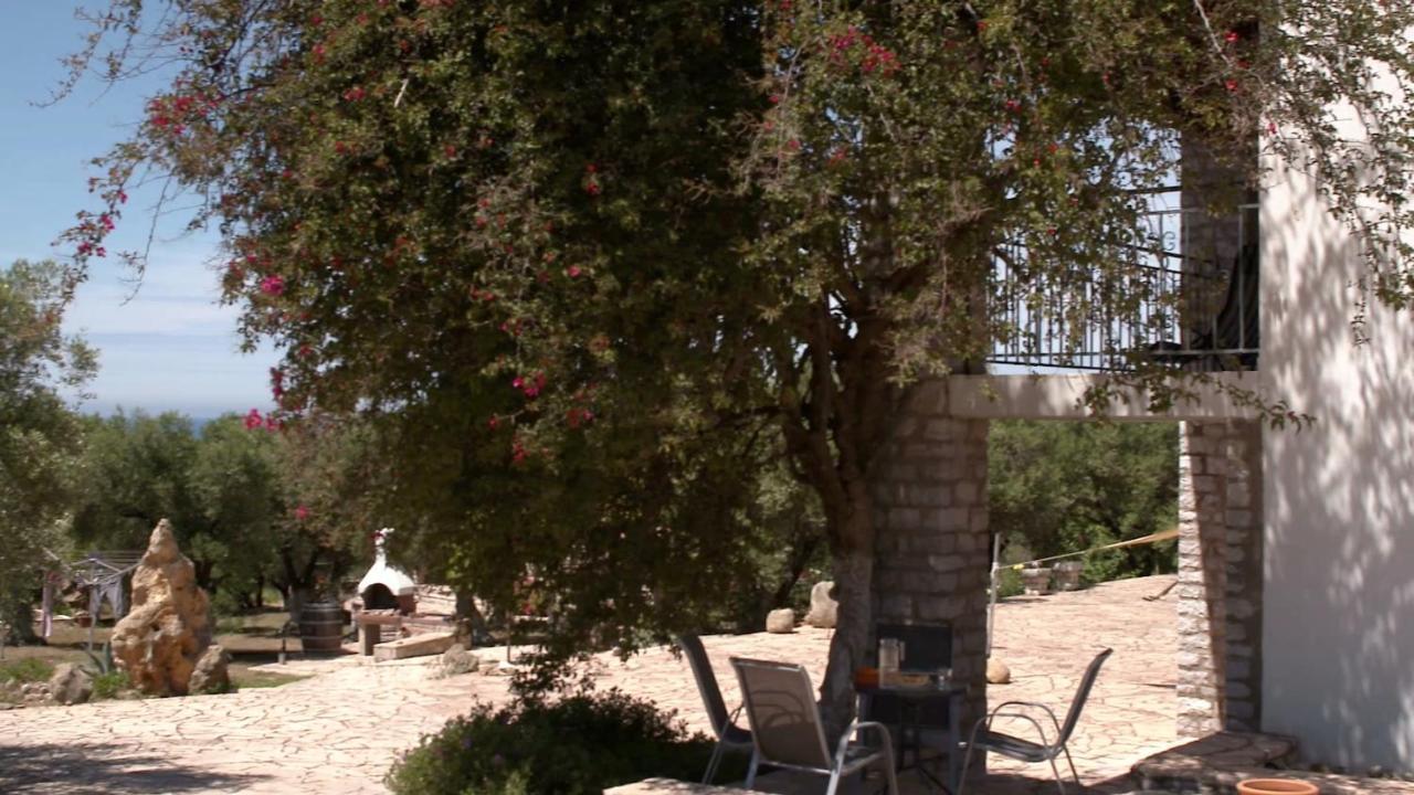 Ionianeon Apartments Agios Ilias  Bagian luar foto