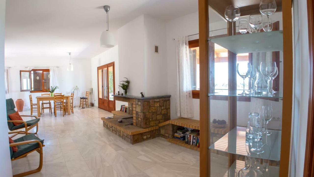 Ionianeon Apartments Agios Ilias  Bagian luar foto